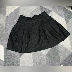 Cute dark gray/black tweed skirt
